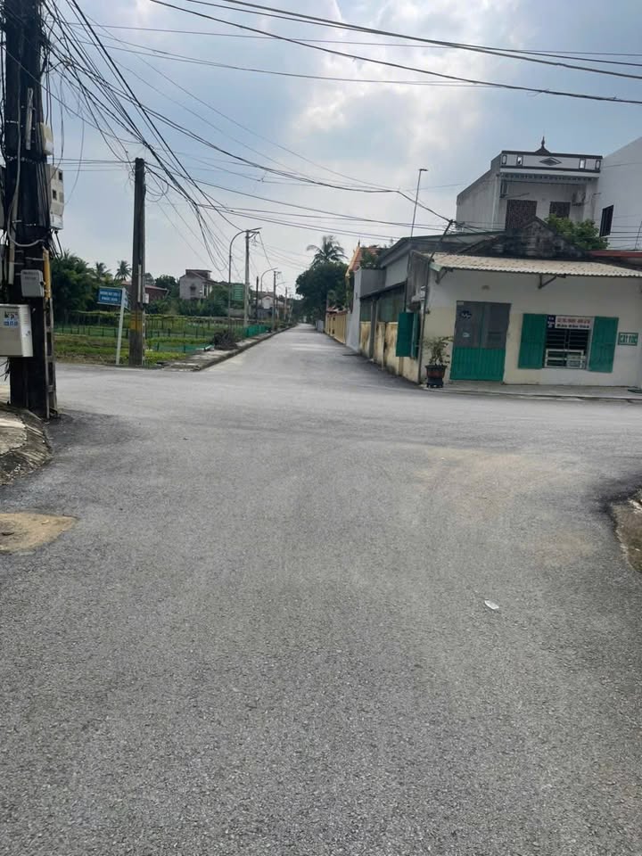 Đất nền Bút Sơn, Hoằng Hóa 190m² giá 1.6 tỷ - Vị trí trung tâm sổ đỏ chính chủ!