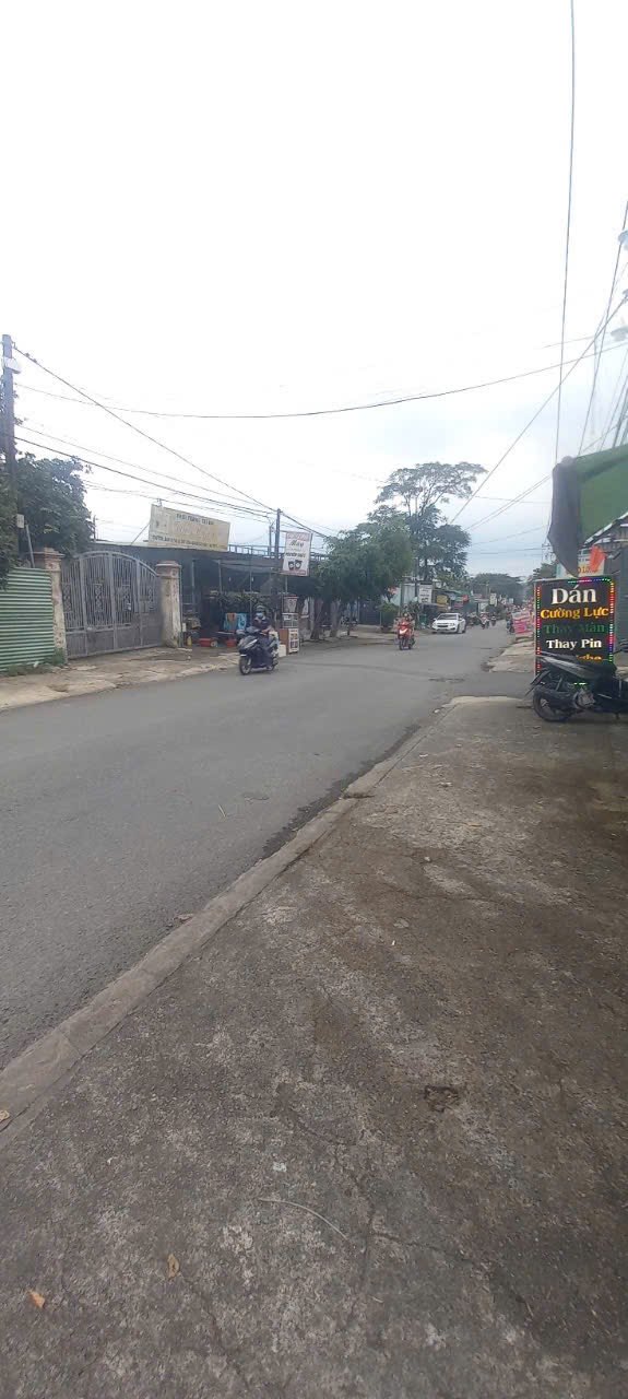 Nhà mặt tiền Thân Nhân Trung, Trảng Dài, Biên Hòa 150m² - Kinh doanh thuận lợi!