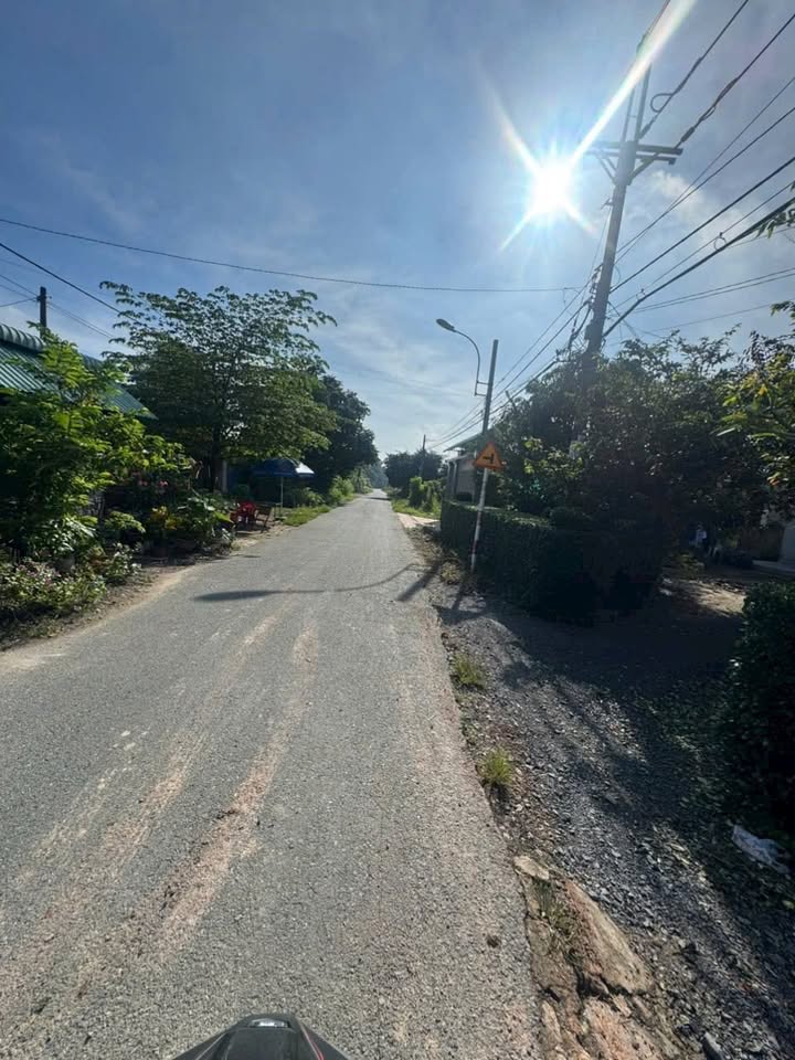 Nhà vườn mặt tiền đường nhựa tại Phước Thạnh, Củ Chi 2000m² giá 4,6 tỷ - Không gian nghỉ dưỡng lý tưởng!