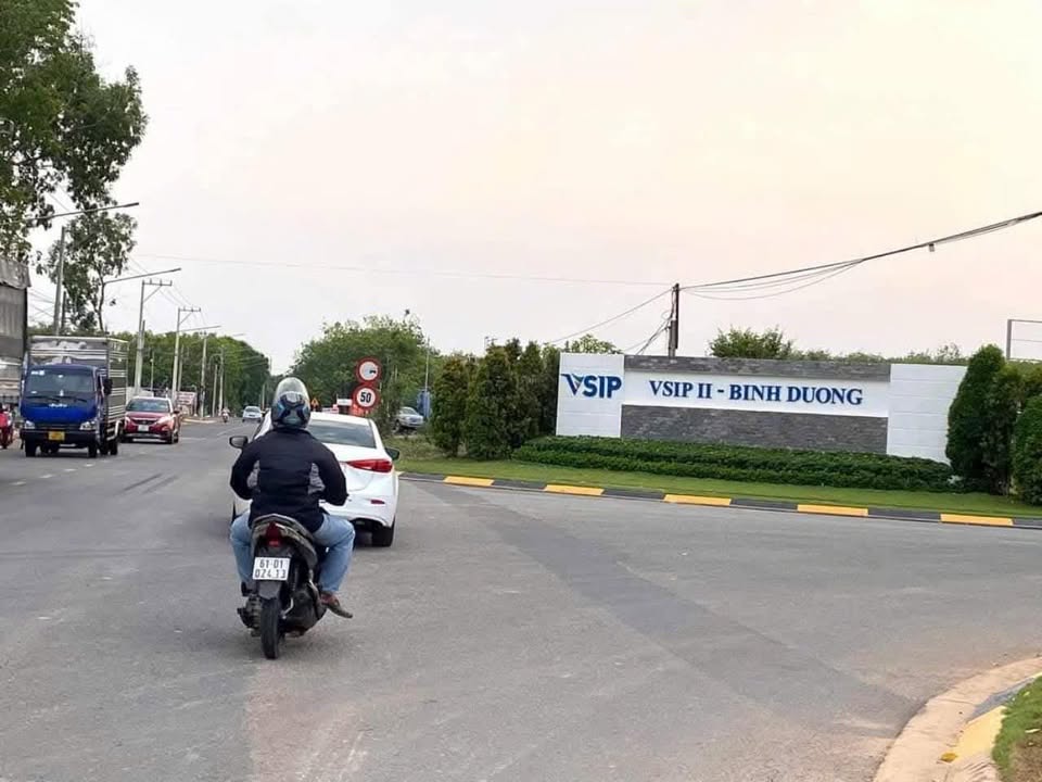 Đất thổ cư mặt tiền ĐT742 Vĩnh Tân 3800m² - Giá thỏa thuận hợp lý!