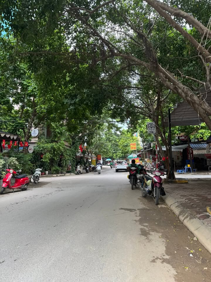 Nhà phố thương mại Yên Phúc Hà Đông 31m² giá 10 tỷ - Kinh doanh đỉnh cao!