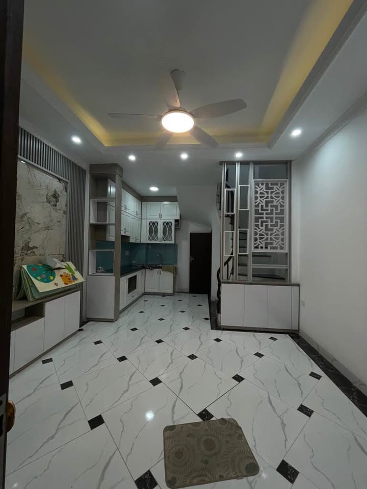 Nhà riêng Thụy Phương 30m² giá 6.55 tỷ - Sổ đỏ đẹp, ô tô tránh nhau!