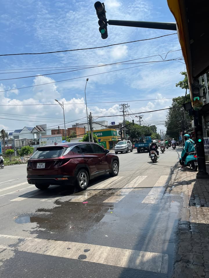 Nhà mặt tiền đường Bùi Hữu Nghĩa, 148m² giá 9.8 tỷ - Kinh doanh thuận lợi!