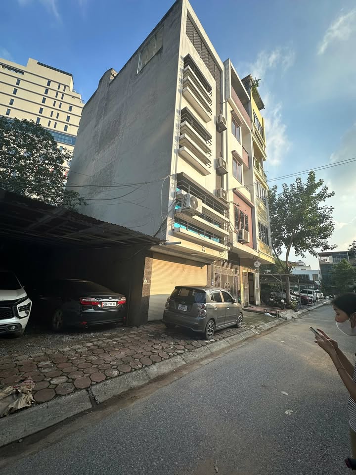 Nhà riêng cho thuê tại Lê Quang Đạo, Nam Từ Liêm 55m² - Thiết kế lệch tầng hiện đại!