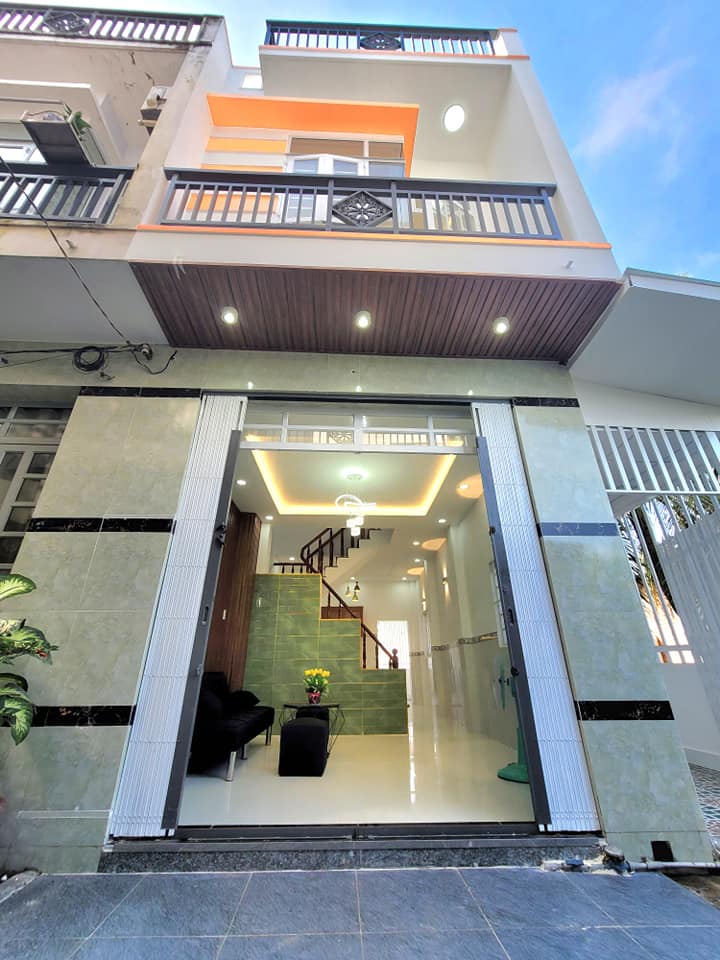 Nhà 1 trệt 1 lầu tại Tân Kim, Long An - Giá 1.29 tỷ, sẵn sàng vào ở!