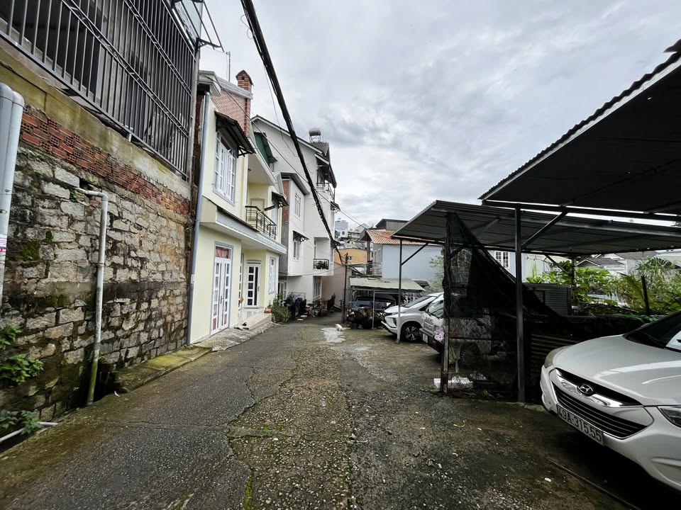 Nhà 2 mặt tiền đường Ngô Thì Nhậm, Đà Lạt 54m² giá 4 tỷ - View đẹp, không khí trong lành!