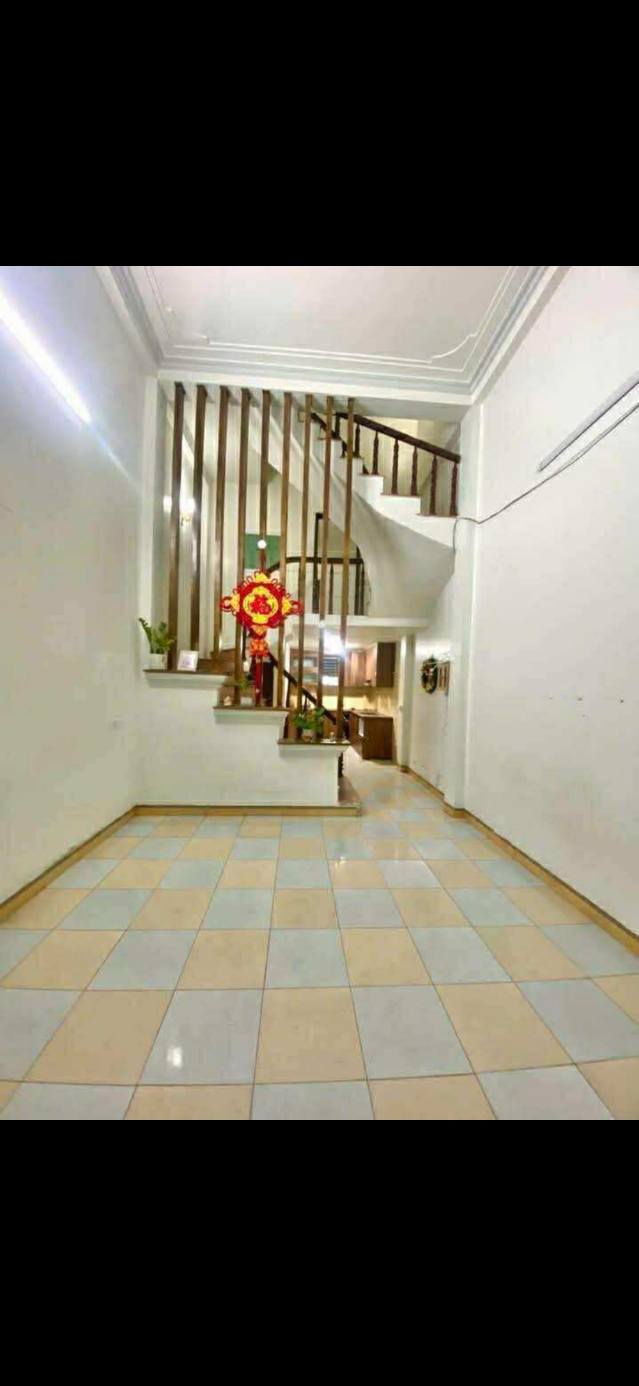 Nhà 2,5 tầng đường 19/5, Nam Định 40m² giá 1.55 tỷ - Nhà đẹp, giá tốt!