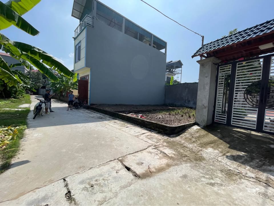 Đất nền Kim Hoa Mê Linh 56m² giá 2 tỷ - Sổ đỏ chính chủ, đường thông ô tô