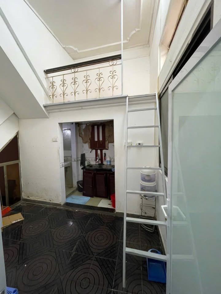 Phòng trọ cho thuê Ngõ 33 Văn Cao - 19m² chỉ 2.8 triệu/tháng - Khép kín tiện nghi!