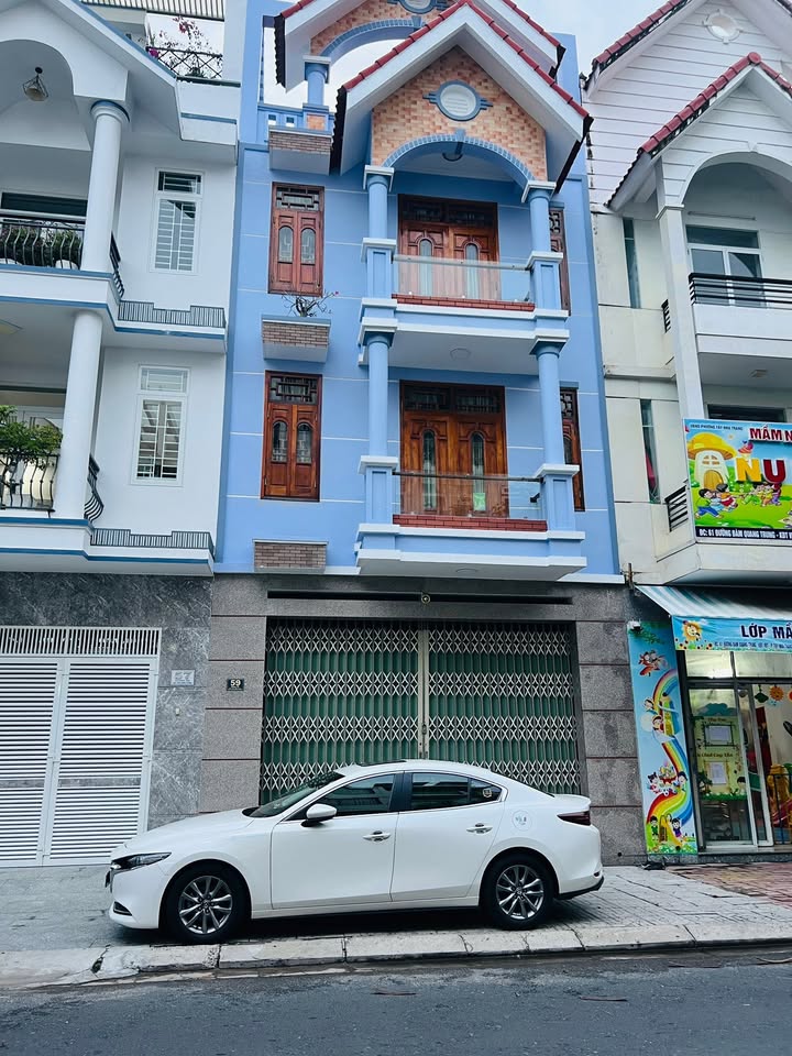 Nhà nguyên căn cho thuê mặt tiền đường B1 - KĐT Vĩnh Điềm Trung, Nha Trang 360m² - Giá chỉ 20 triệu/tháng!