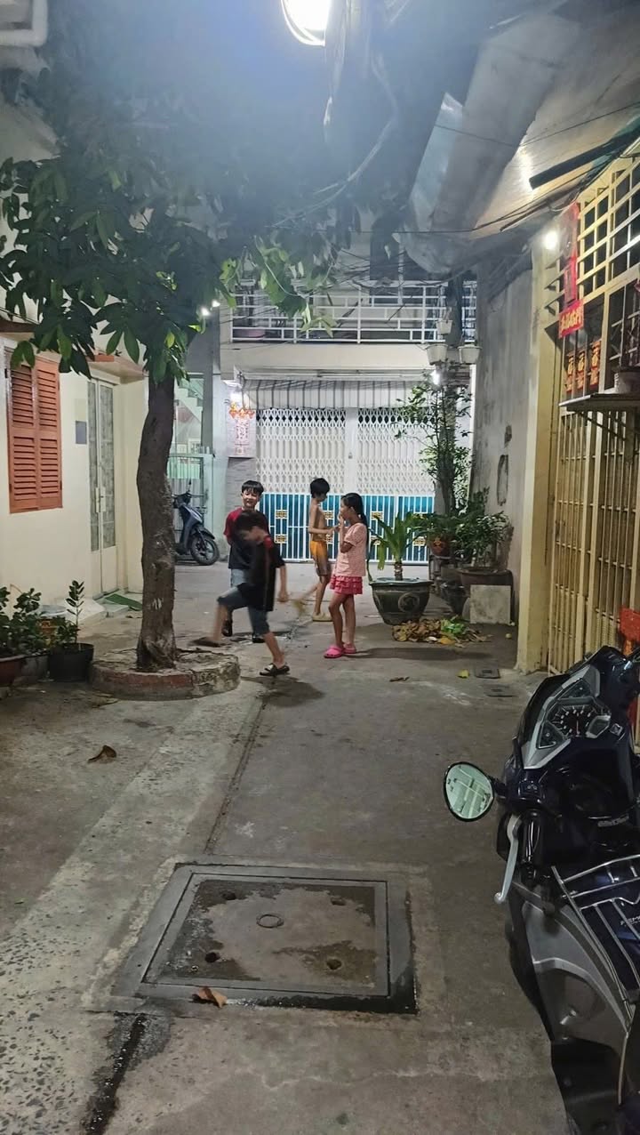 Nhà phố Quận 1 đường Lê Lợi 60m² giá 17.3 tỷ - Cơ hội vàng giữa lòng Sài Gòn!