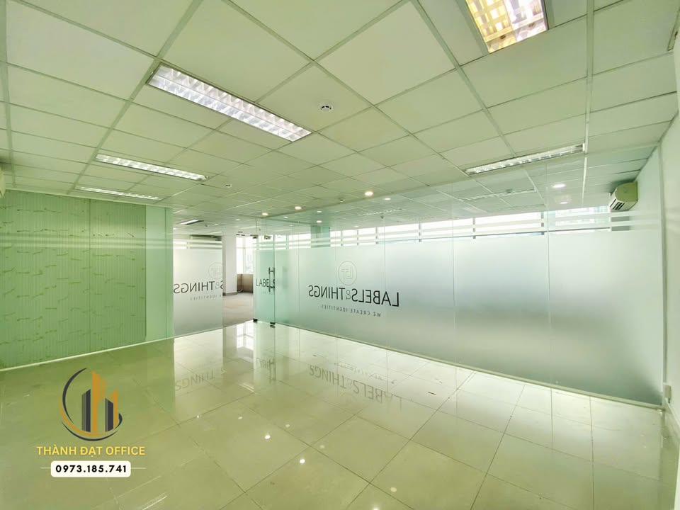 Văn phòng cho thuê tại 462 Phan Xích Long, 110m² giá 50 triệu - Slot hiếm có, giữ chỗ ngay hôm nay!