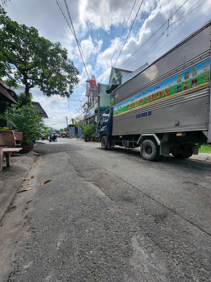 Đất nền Hóc Môn 225.6m² giá 5.4 tỷ - Sổ hồng riêng, xây dựng ngay!