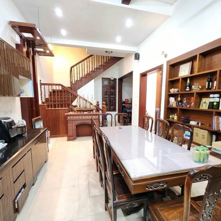 Biệt thự Phạm Hùng 145m² giá 40 tỷ - Phong cách hiện đại sang trọng!