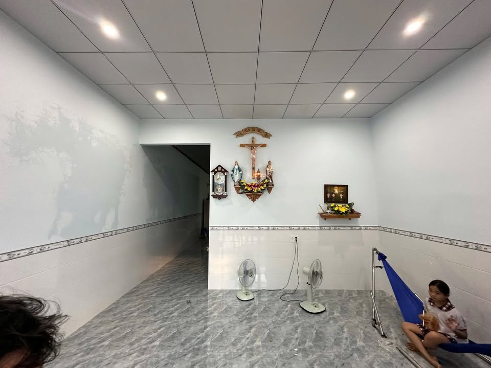 Nhà góc 2 mặt tiền Hố Nai Biên Hòa 90m² giá chỉ 1.1 tỷ - Sổ đỏ chính chủ!