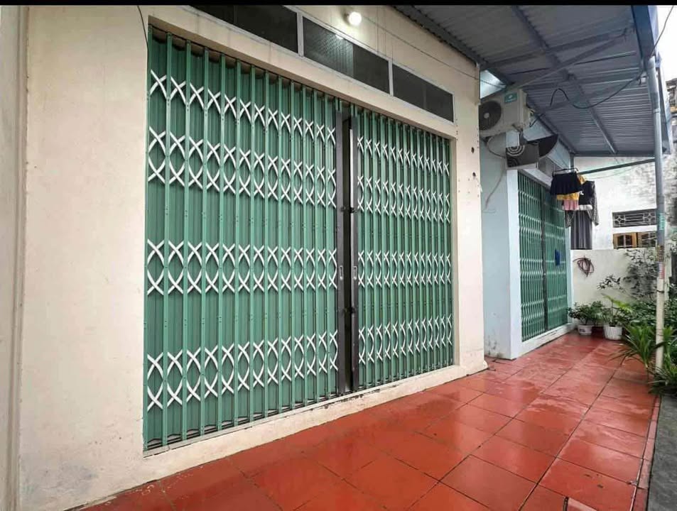 Nhà 1 tầng gác xép tại đường Nguyễn Trãi, Nam Định, 38m² - Giá thỏa thuận hấp dẫn!