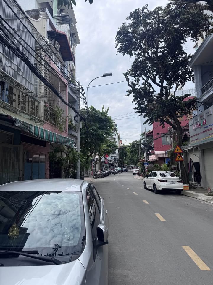 Nhà mặt tiền Nhất Chi Mai, Tân Bình 35m² giá 8.4 tỷ - Cơ hội đầu tư hấp dẫn!