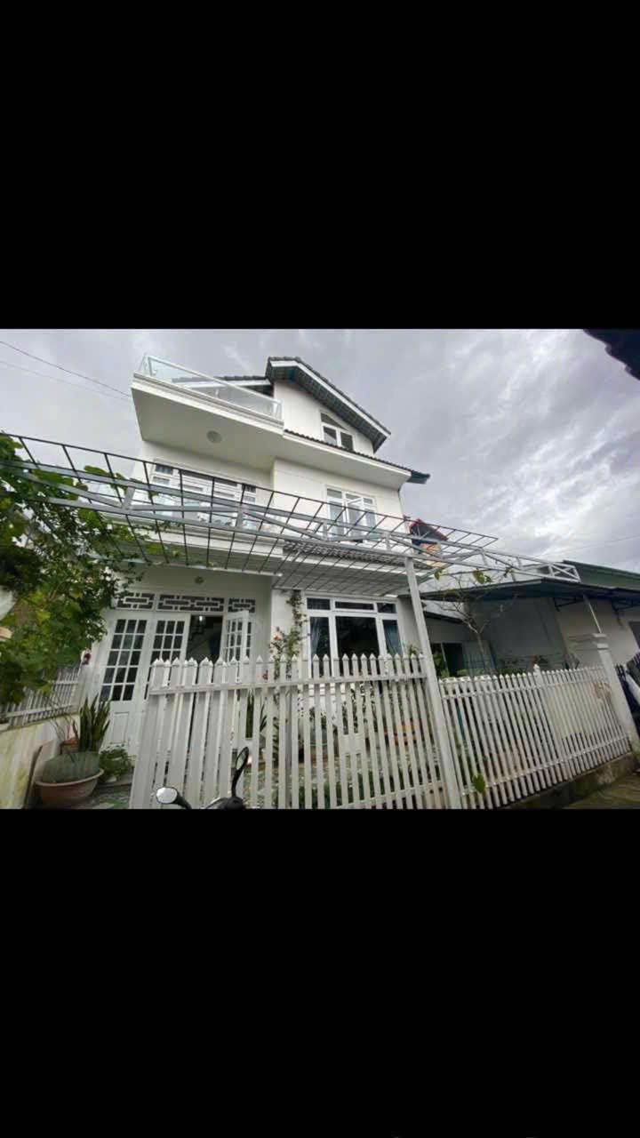 Cho thuê nhà nguyên căn Lữ Gia, Đà Lạt 5PN giá 12 triệu - Đón nắng sớm!