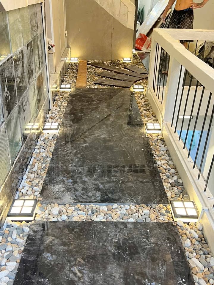 Cửa hàng cho thuê Tôn Thất Đạm, Q.1 - View cao nhất, giao thông thuận lợi!