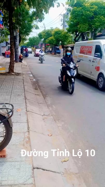 Nhà mặt tiền Tỉnh Lộ 10, quận Bình Tân, 85m² giá 12 triệu - Kinh doanh tự do!