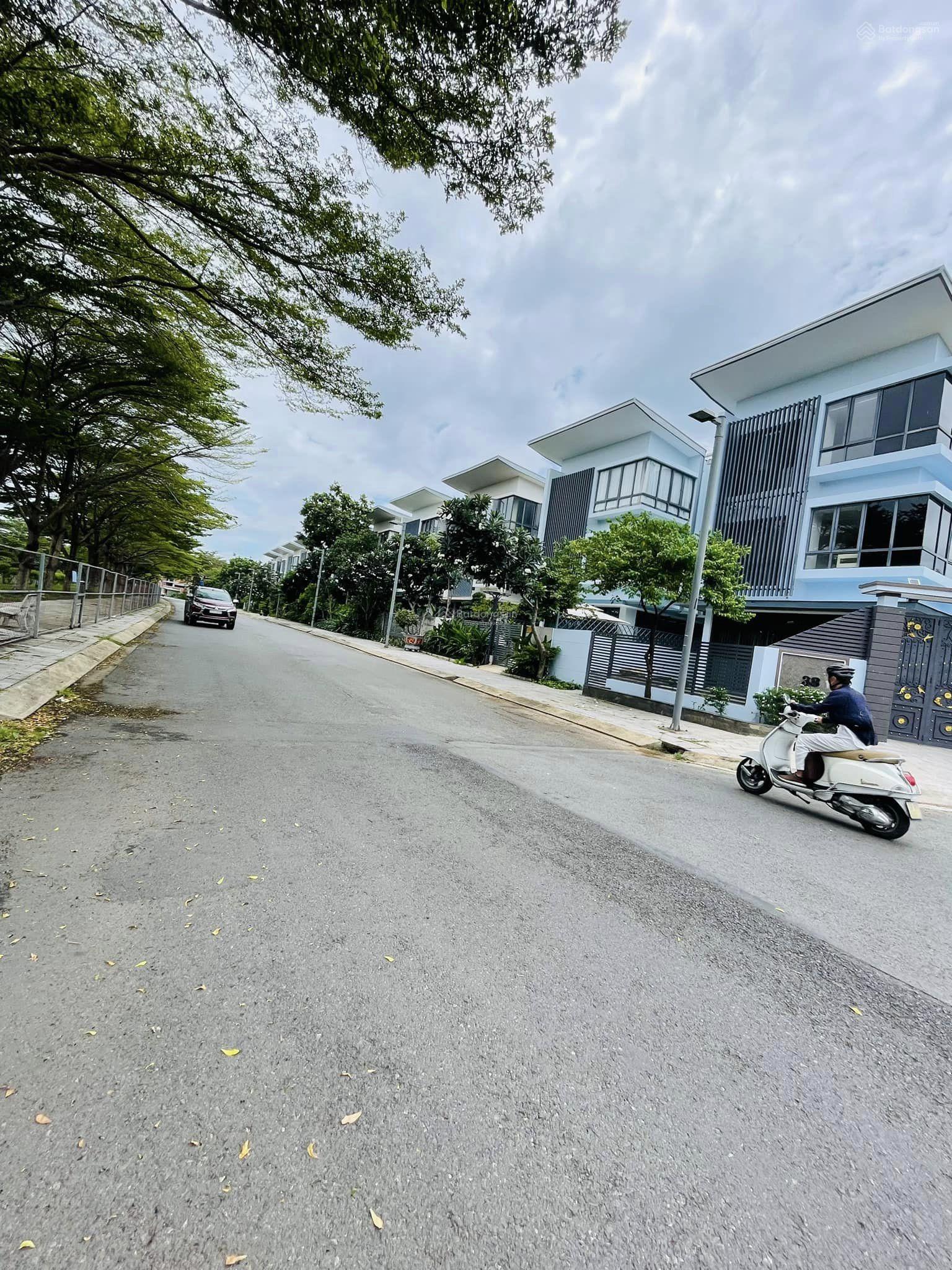 Biệt thự KDC GarLand Quận 9 200m² giá 20 tỷ - Sẵn sàng vào ở!