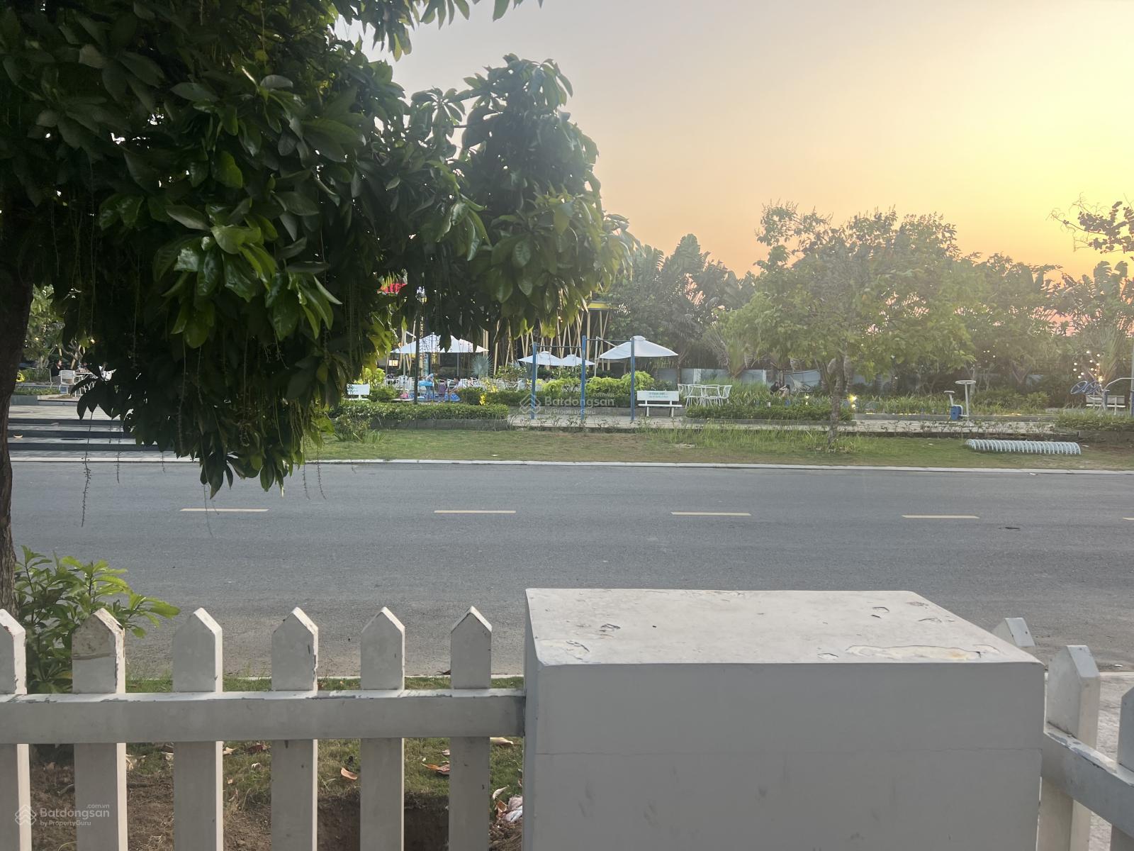 Biệt thự căn góc mặt tiền Trần Anh Riverside 152m² giá 4.2 tỷ - Đầu tư sinh lời!