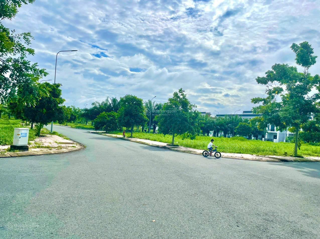 Đất nền 100m² tại The Sol City, Long An - Bán gấp 2.75 tỷ, giá tốt hiếm có!