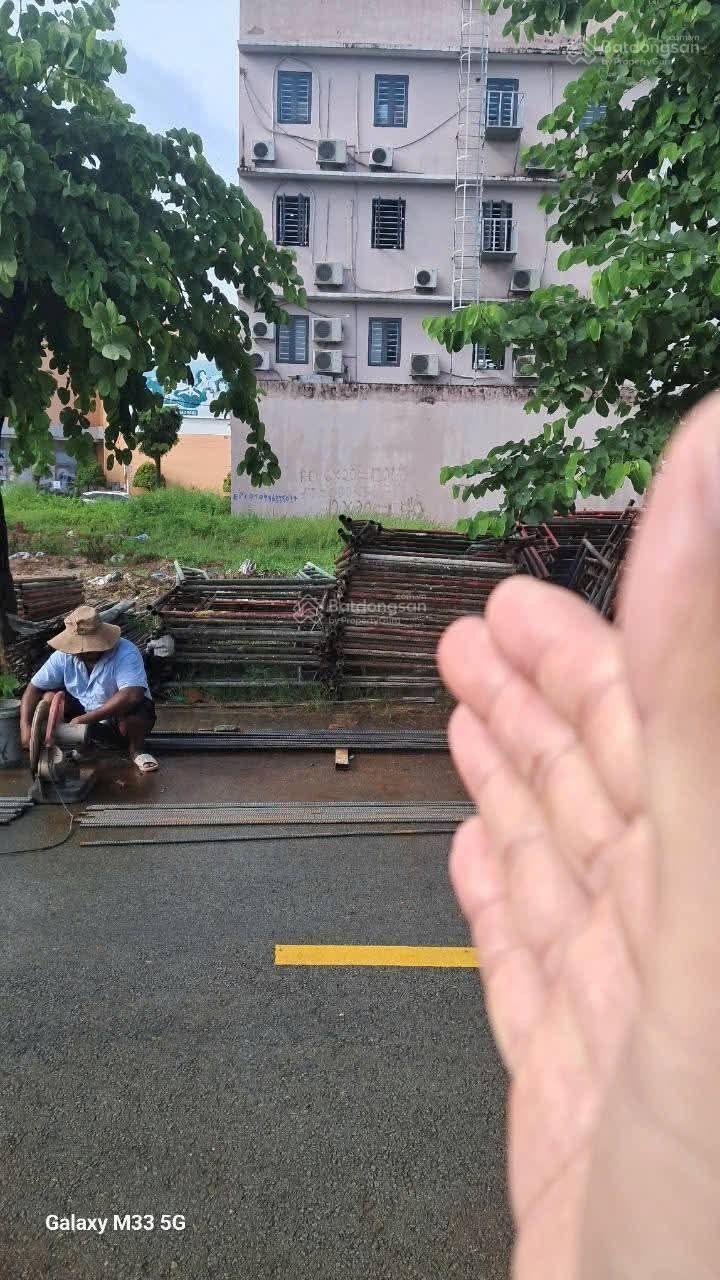 Đất 120m² đường D3 khu TM The Seasons P.Lái Thiêu giá 6 tỷ - Cơ hội đầu tư không thể bỏ qua!