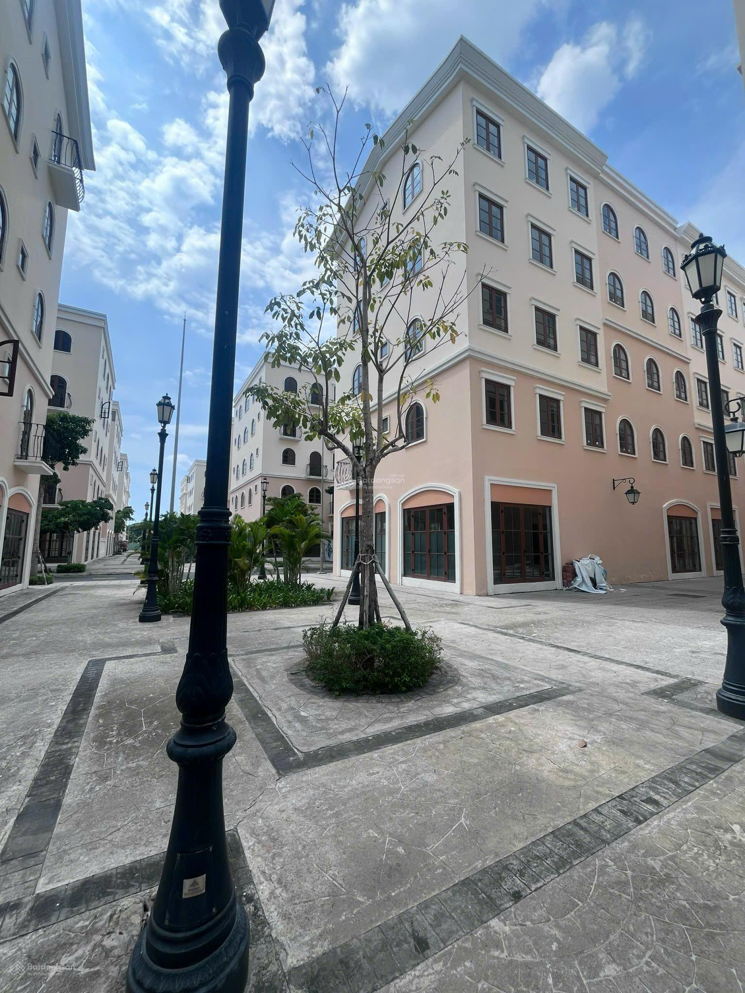 Townhouse bán gấp Sun Grand City New An Thới 120m² - Sổ đỏ lâu dài, gần biển