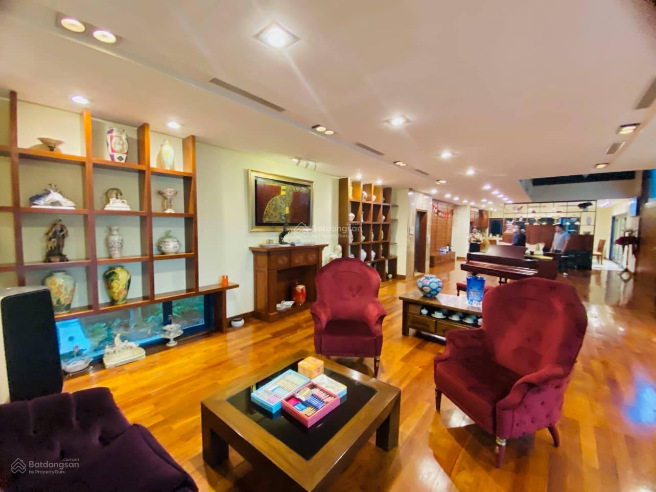 Biệt thự KĐT Cầu Giấy 108m² giá 46 tỷ - Kinh doanh đẳng cấp ngay phố Thọ Tháp!