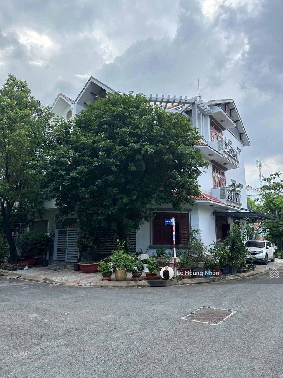 Biệt thự góc 2 mặt tiền KDC Sadeco Ven Sông 131m² giá 26.9 tỷ - Không gian sống đẳng cấp