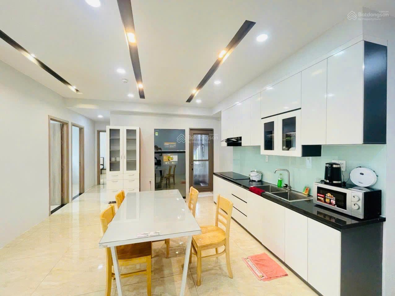 Căn hộ Saigon South Residences 65m² giá 4.55 tỷ - Full nội thất, sẵn sàng vào ở!