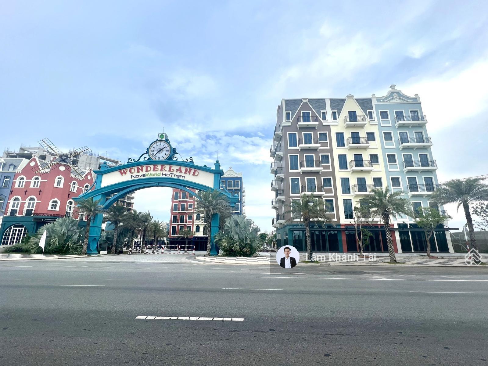 Bán khách sạn 6 tầng NovaWorld Wonderland Hồ Tràm 643.8m² - Đầu tư sinh lời ngay!