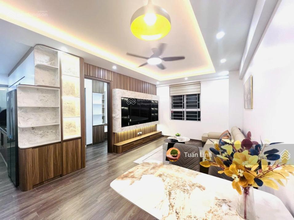 Căn hộ chung cư Hoàng Cầu 80m² giá 7 tỷ - Sổ đỏ chính chủ, thương lượng