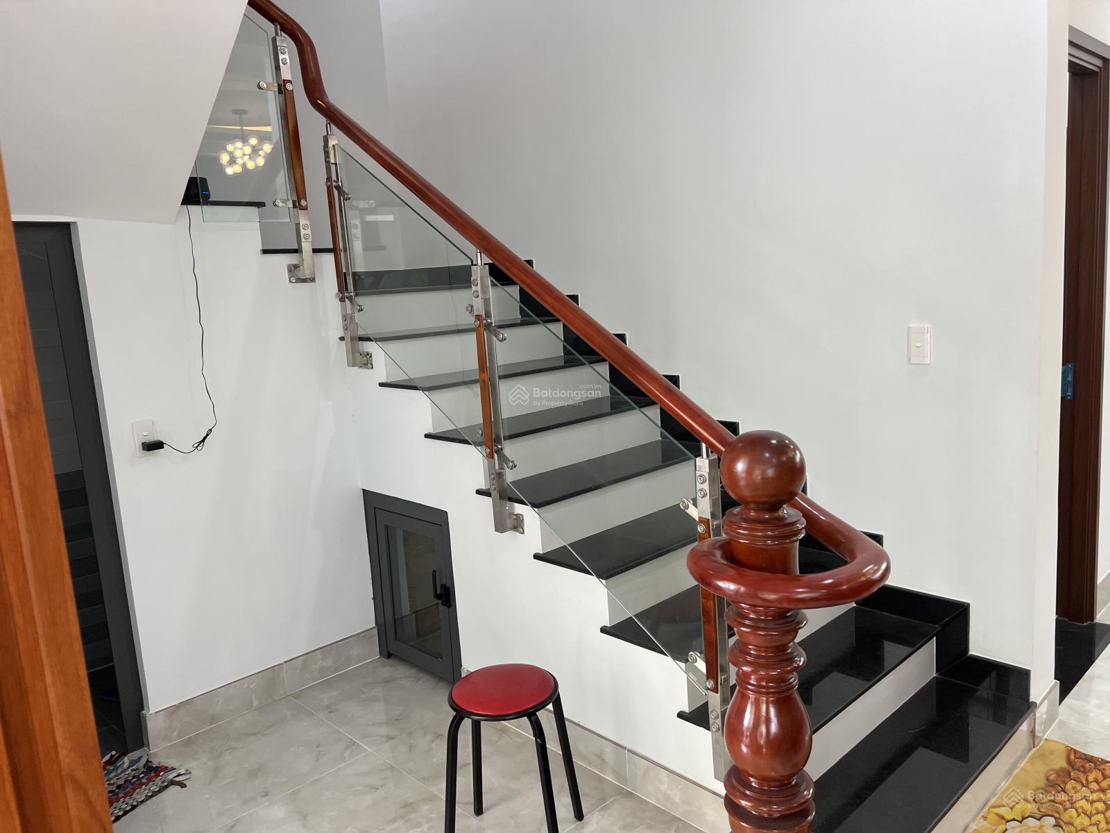 Biệt thự Bella Villa 128m² giá 3.3 tỷ - Sổ hồng chính chủ, thuận tiện cho người nước ngoài!