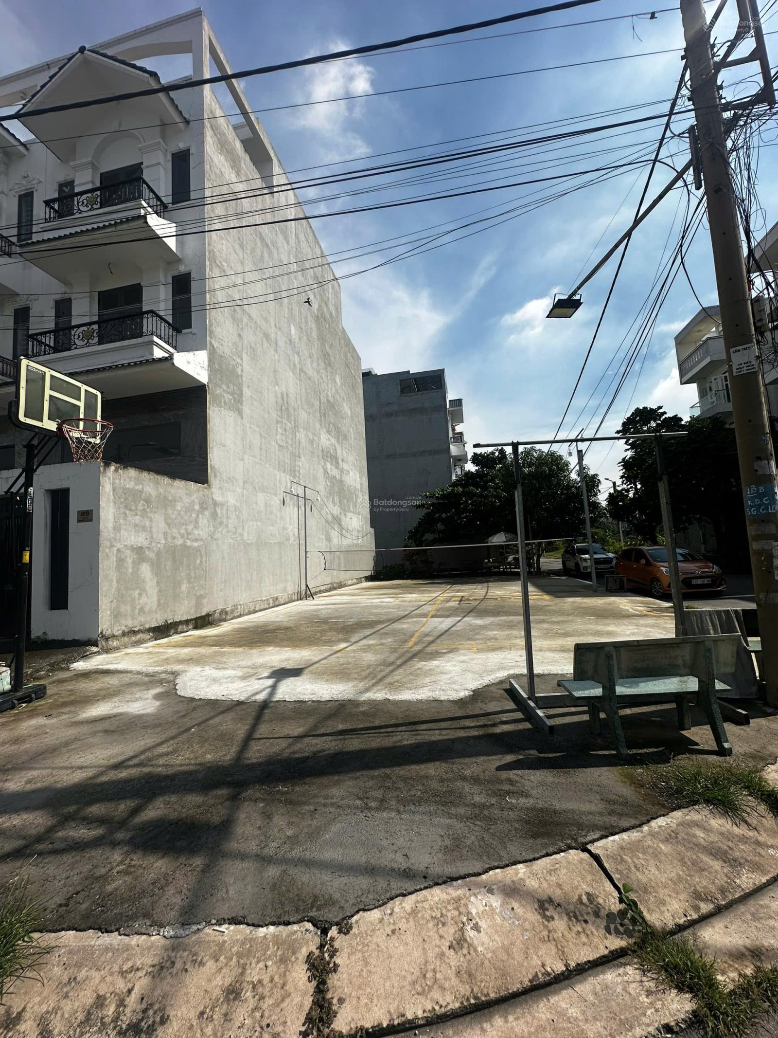 Bán lô góc 2 mặt tiền đường Lê Bôi, 147.5m² giá 9.2 tỷ - Cơ hội đầu tư hấp dẫn!