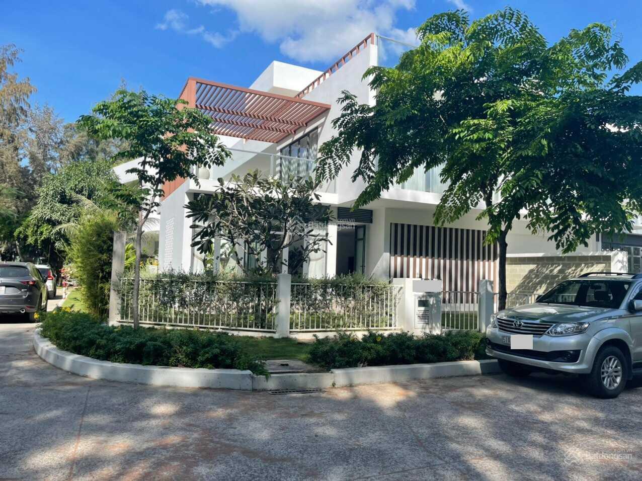 Bán căn góc biệt thự 350m² full nội thất Zenna Villas Resort cách biển 100m - Sổ hồng lâu dài