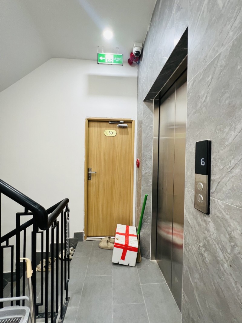 Bán chung cư mini Lương Thế Vinh 185m² giá 30.5 tỷ - Doanh thu 210 triệu/tháng!