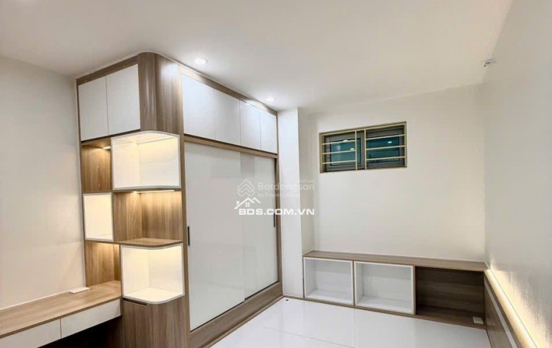 Căn hộ 75m² (3PN, 2WC) tại KĐT Mễ Trì Hạ - Giá 5.5 tỷ, sổ đỏ chính chủ, view đẹp!
