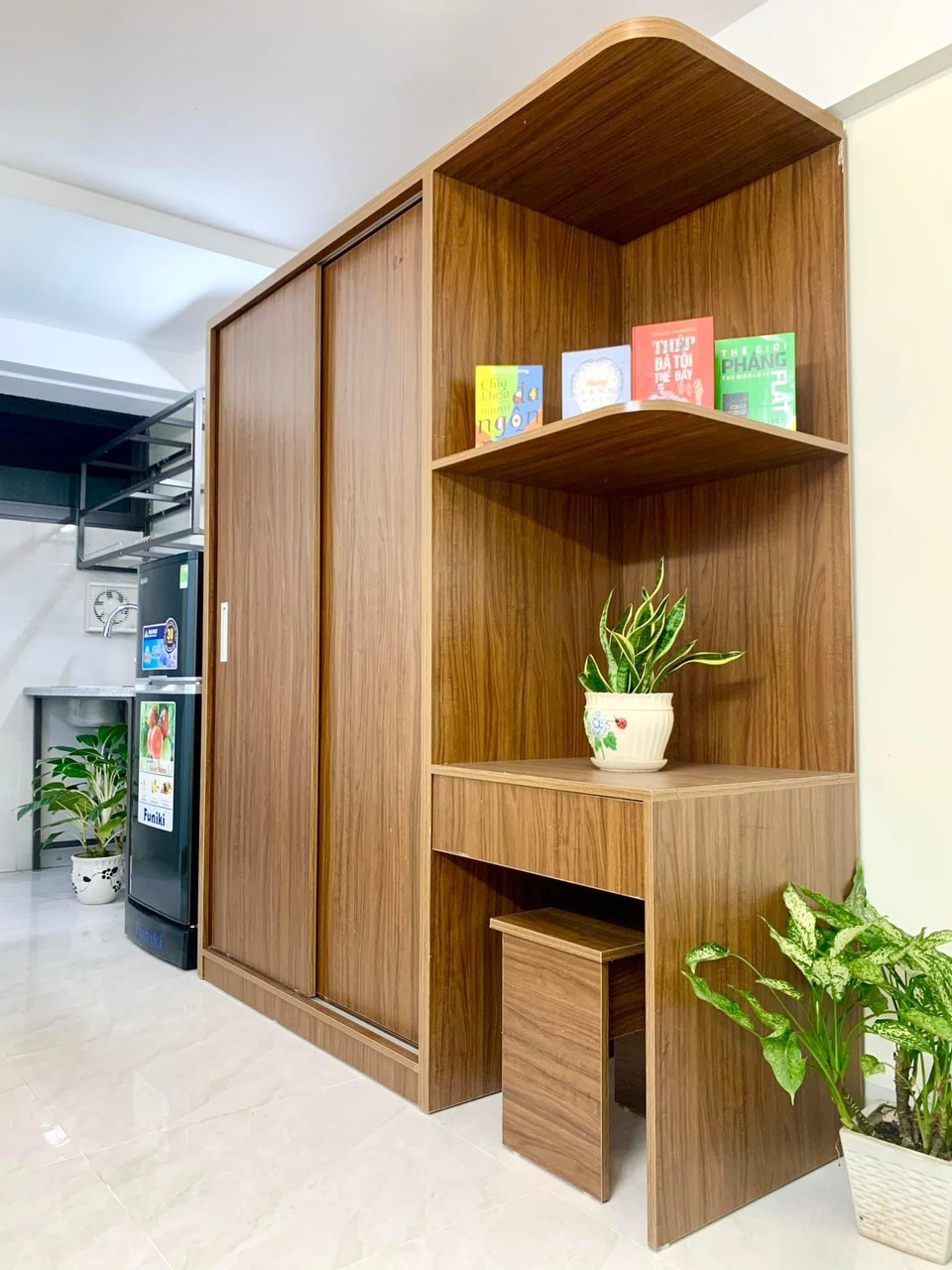 Tòa CCMN Giải Phóng, Hoàng Mai 100m² giá 21 tỷ - View Hồ Linh Đàm, Ô tô đỗ cửa!