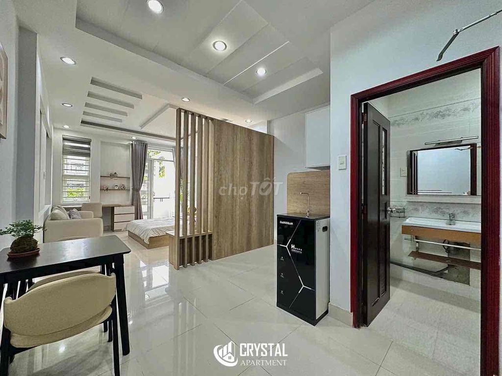 Căn hộ Lạc Long Quân 40m² giá 6.5 triệu - Nhà mới, full nội thất sang trọng!