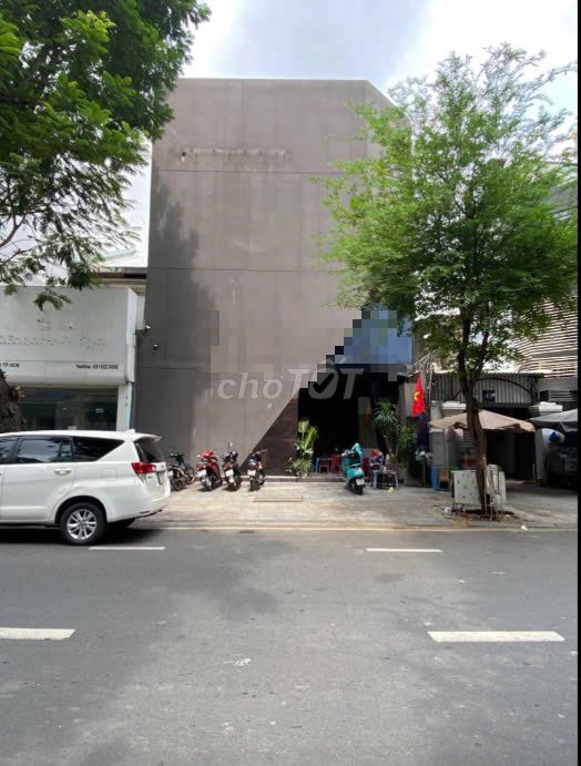 Cho thuê văn phòng góc 3 mặt tiền Nam Kỳ Khởi Nghĩa, Quận 1 - Diện tích 300m², giá 150 triệu