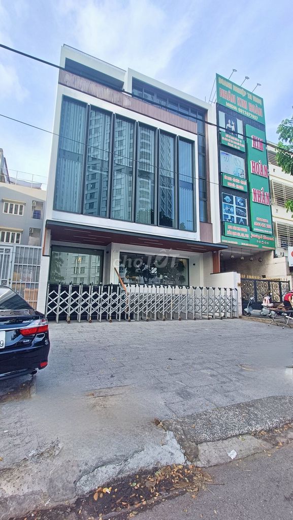 Cho thuê nguyên toà nhà tại Cư Xá Đô Thành, Quận 3 - Diện tích 800m², giá 155 triệu/tháng