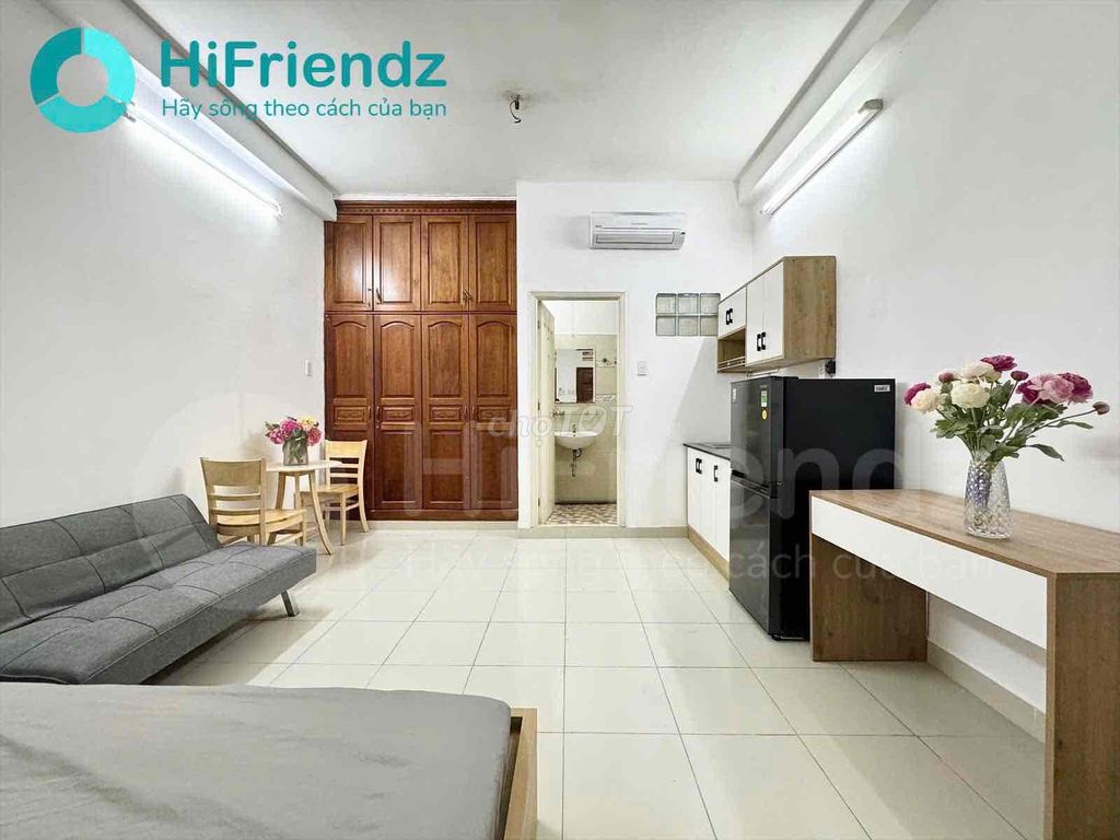 Căn hộ studio cho thuê tại CMT8, Quận 3, 25m² - Full nội thất, ô tô đỗ cửa!