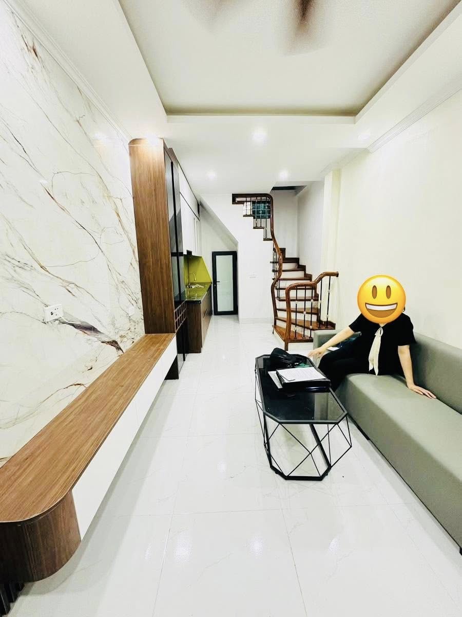 Bán nhà Đống Đa - 20m² giá 5.98 tỷ - Thiết kế hiện đại, vào ở ngay!