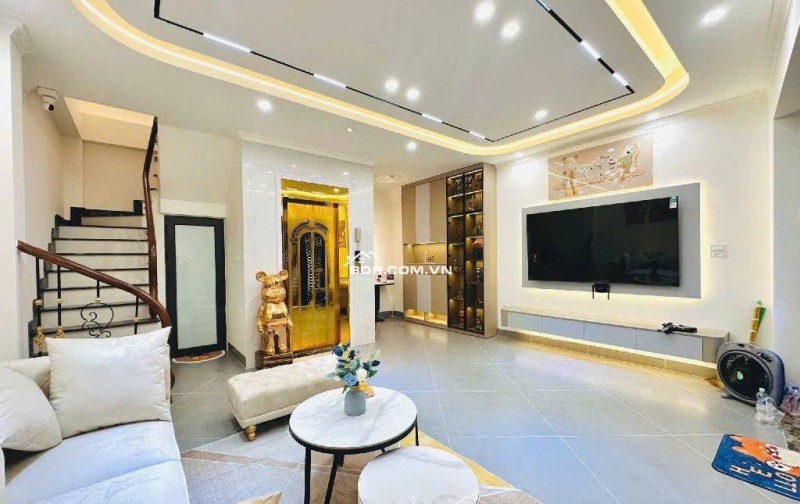 Bán nhà phố Bùi Xương Trạch 36m² giá 9.5 tỷ - Nhà đẹp lung linh, ở ngay!