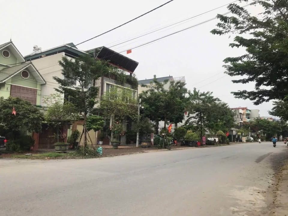 Đất kinh doanh Thạch Thất 81m² giá 7 tỷ - Vị trí đắc địa, cơ hội đầu tư tuyệt vời!