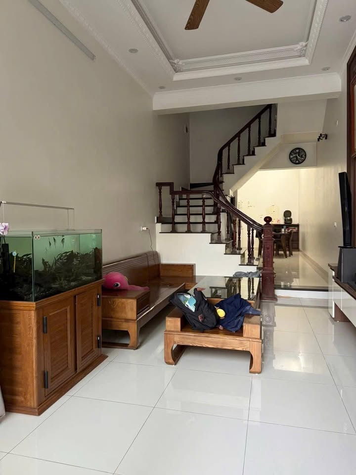 Nhà mặt phố Trần Công Hiến, phường Bình Hàn, 47m² giá 4 tỷ - Vị trí đắc địa, thuận tiện kinh doanh!