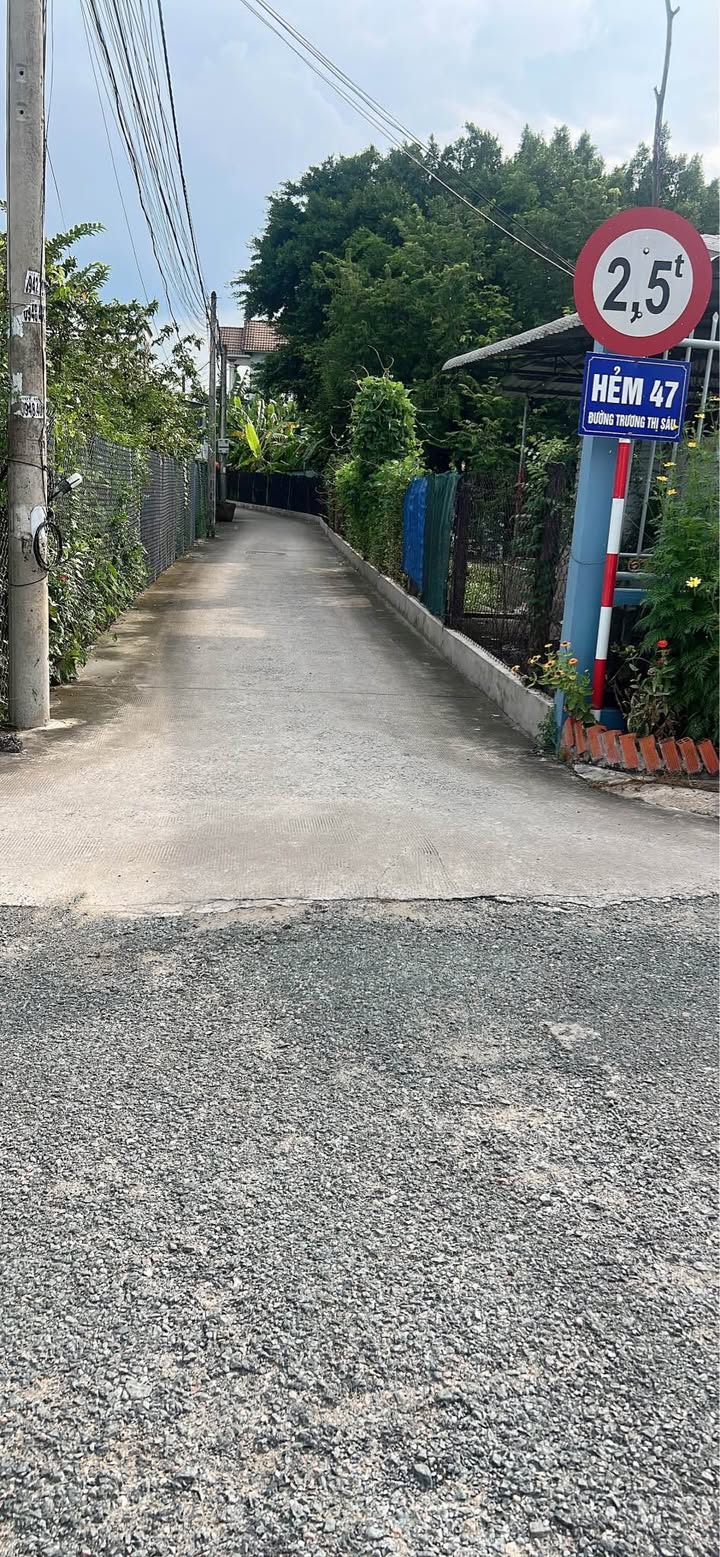 Bán gấp FrontHouse mặt tiền hẻm 47, phường Long An - Diện tích 158m² chỉ 1.45 tỷ!