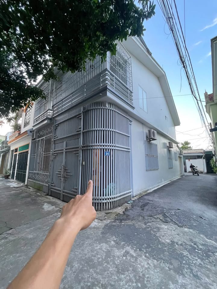 Nhà 2 tầng Khối 7, Đội Cung, TP Vinh 112m² giá 6 tỷ - Vị trí trung tâm thuận tiện sinh hoạt!